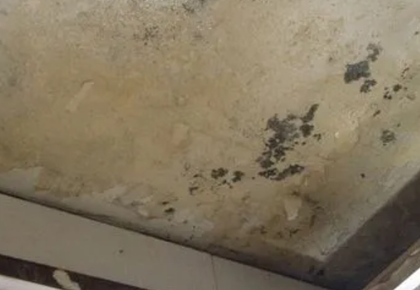 南雄阳台漏水维修公司分享下南雄卫生间渗水维修需要注意哪些问题。